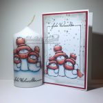 Frohe Weihnachtsschneemannfamilie - rot | Weihnachtskarte & Kerze (Set)