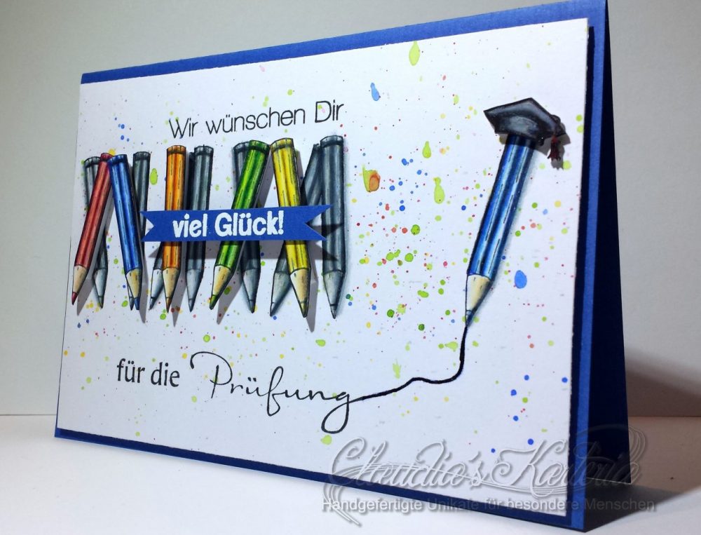 Bunte Stifte zur Prüfung - blau/bunt | Glückwunschkarte