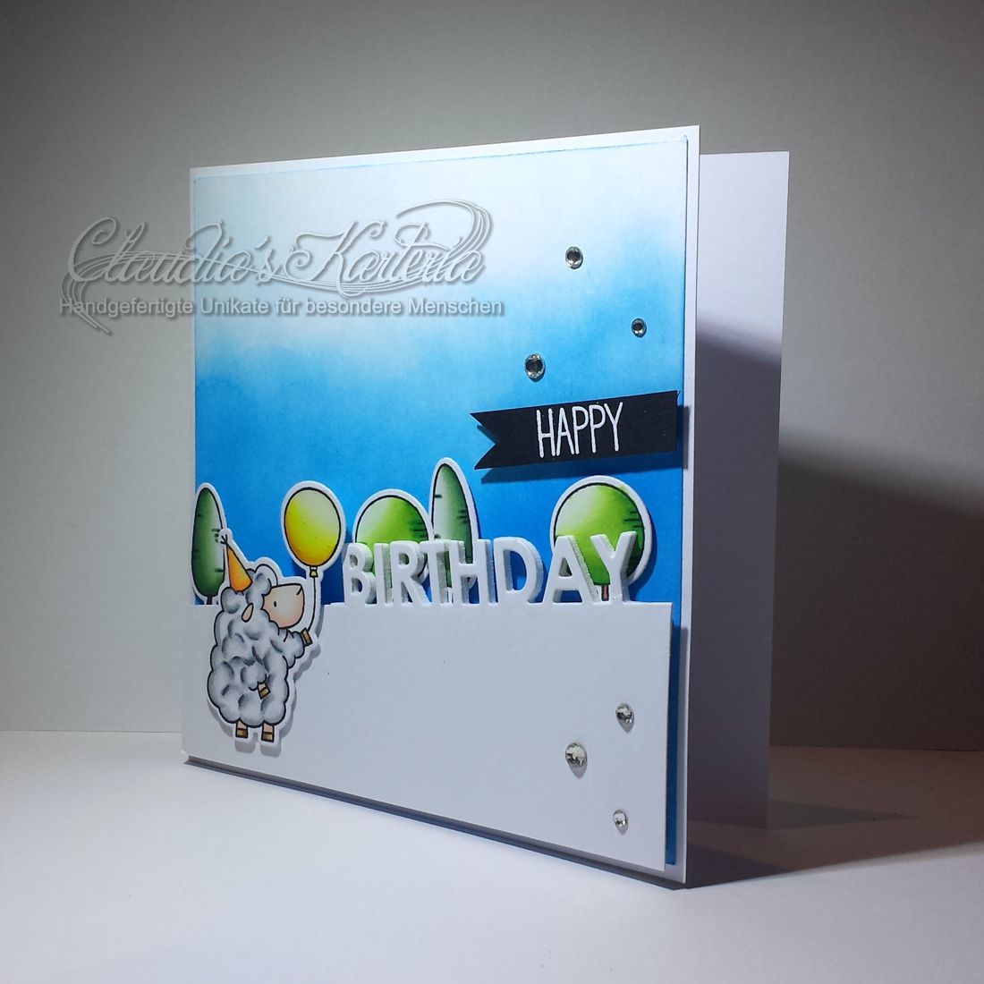 Ballonschäfchen am Geburtstagshügel | Geburtstagskarte