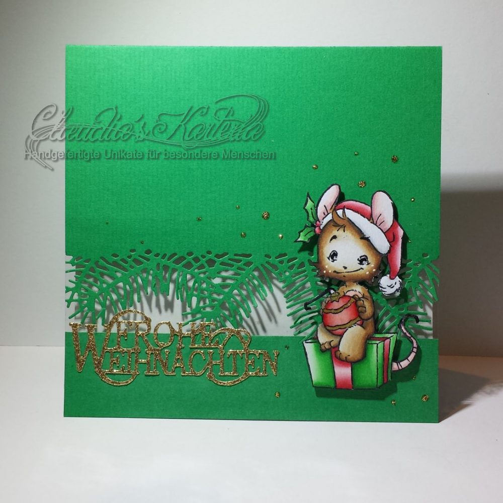 Geschenk-Maus auf Tannenzweigen | Weihnachtskarte