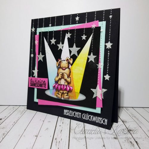 Kleine Sahneschnitten-Ballerina im Scheinwerferlicht | Glückwunschkarte